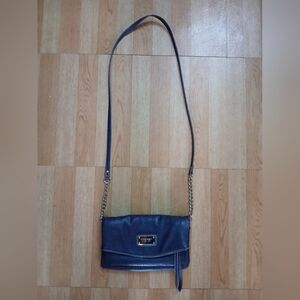 Small Navy Blue Nine West Crossbody with multiple pockets